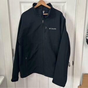 Columbia Men's Black Performance Jacket